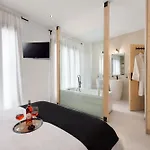 Old Town Senses Boutique Готель 3*