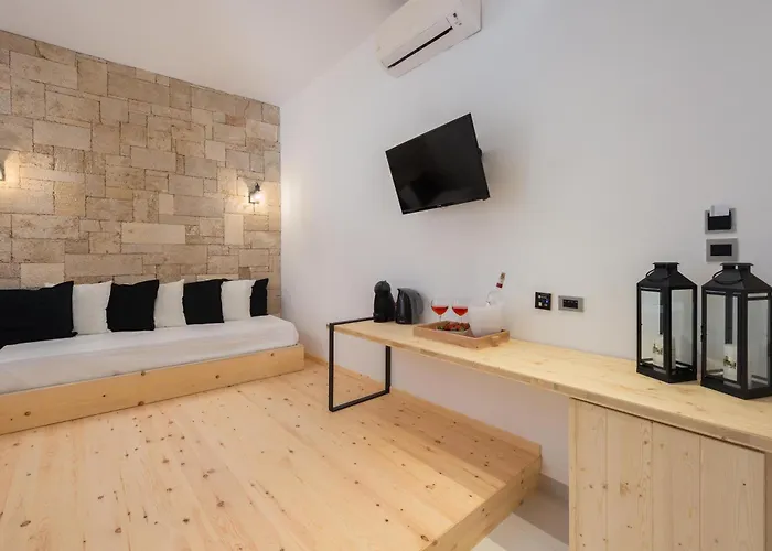 Old Town Senses Boutique Готель 3*